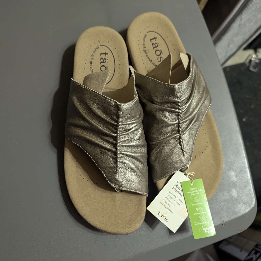Women’s Beige Suede Slide Sandals - Comfortable Everyday Wear - Picture 3 of 4